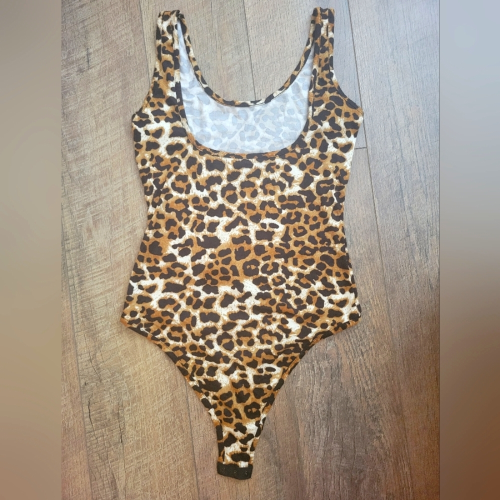 Leopard print body suit